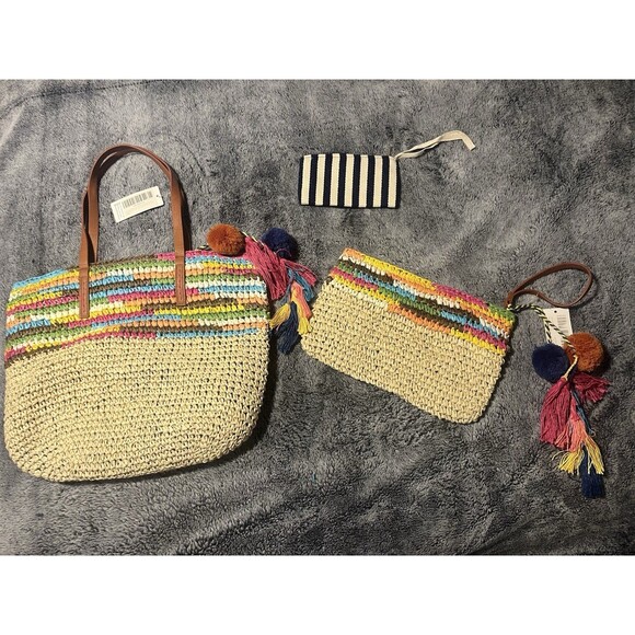 NWT Daisy Rose Summer Beach Tote Vegan Leather Handles Pom Pom Tassels & Clutch - Picture 2 of 8